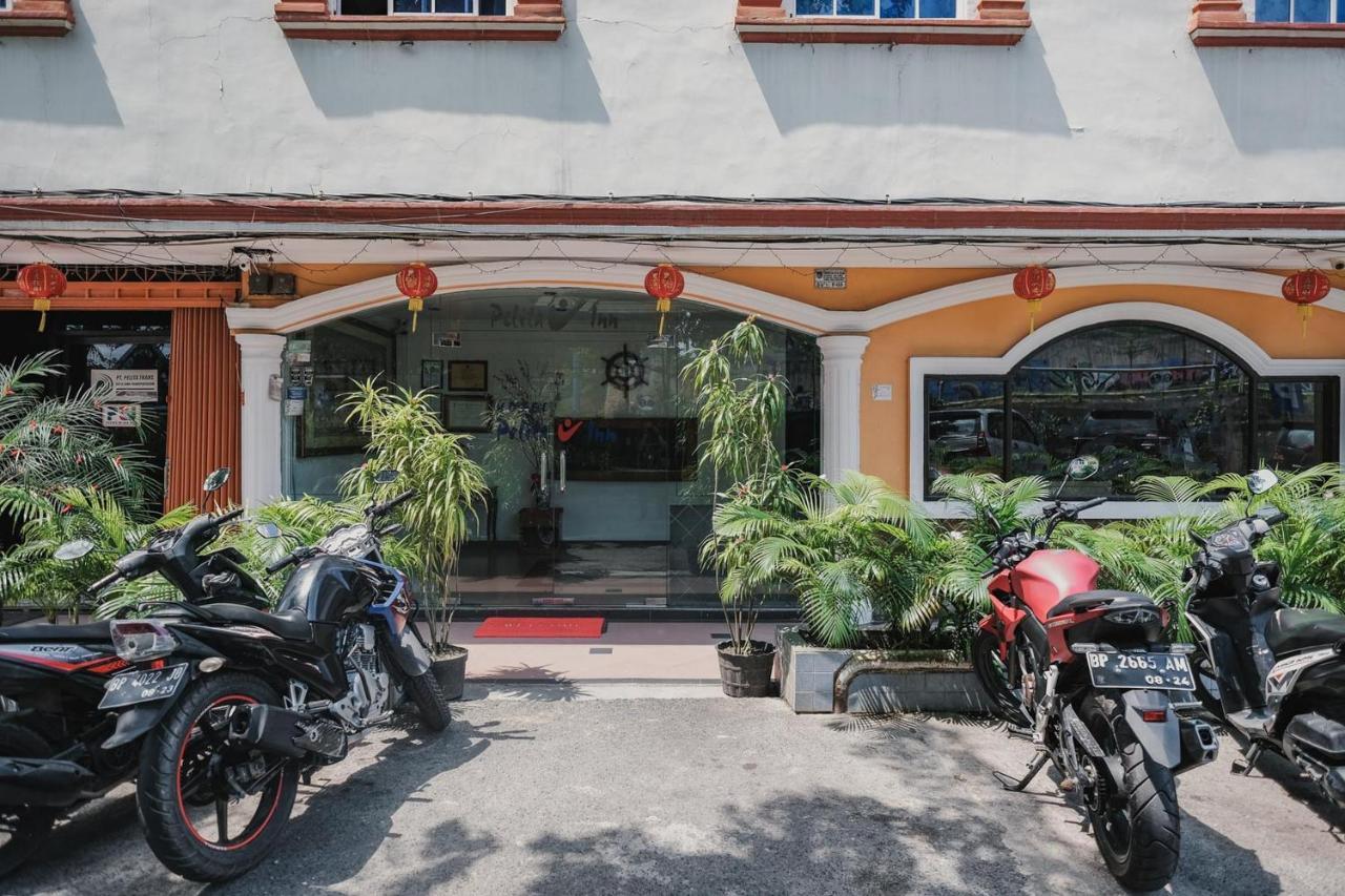 红多兹酒店-近巴淡岛名古屋山购物中心5号 Batam 外观 照片